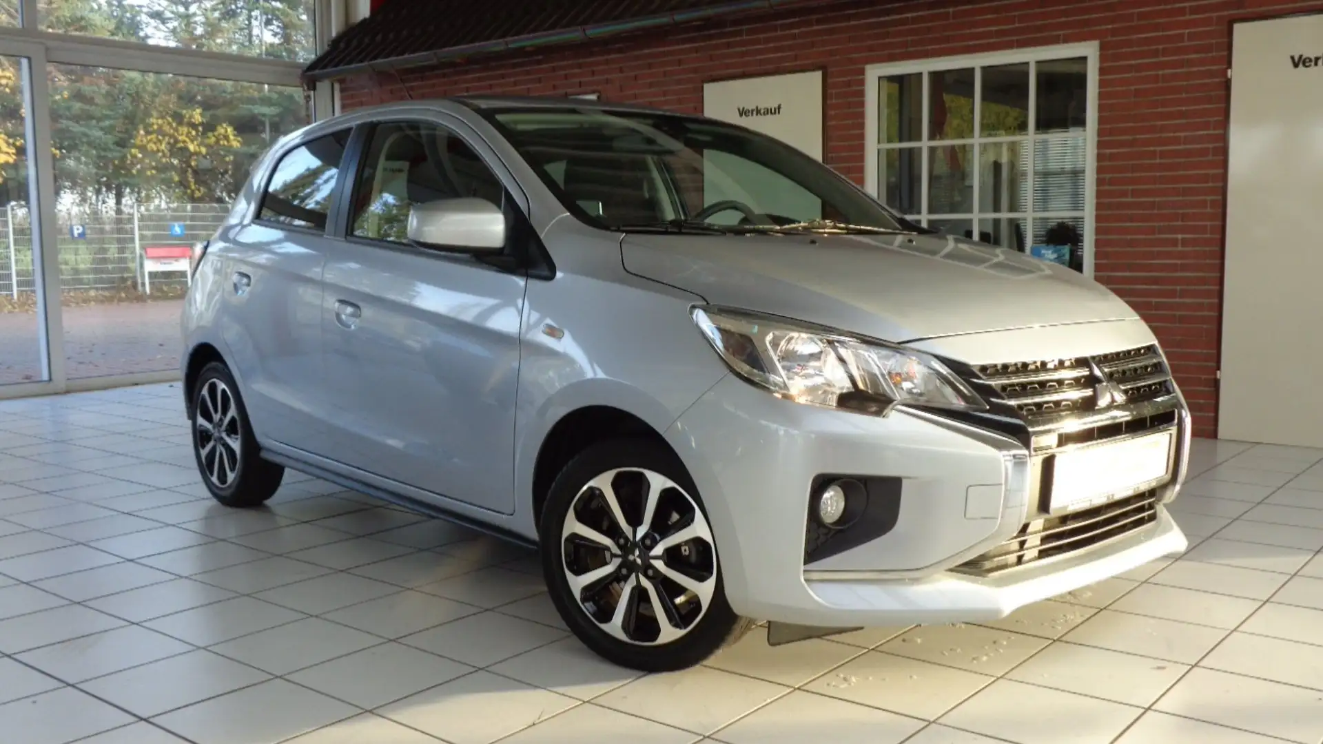 Mitsubishi Space Star Select+1.2 Automatik #Kamera #Werksgarantie Silber - 1