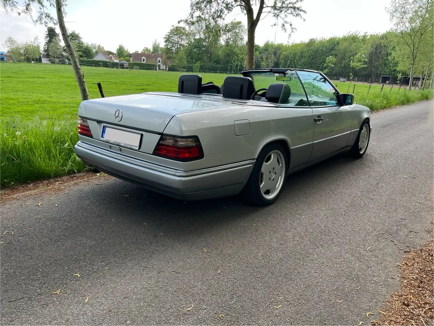 Mercedes-Benz CE 200 w124 cabrio - 1