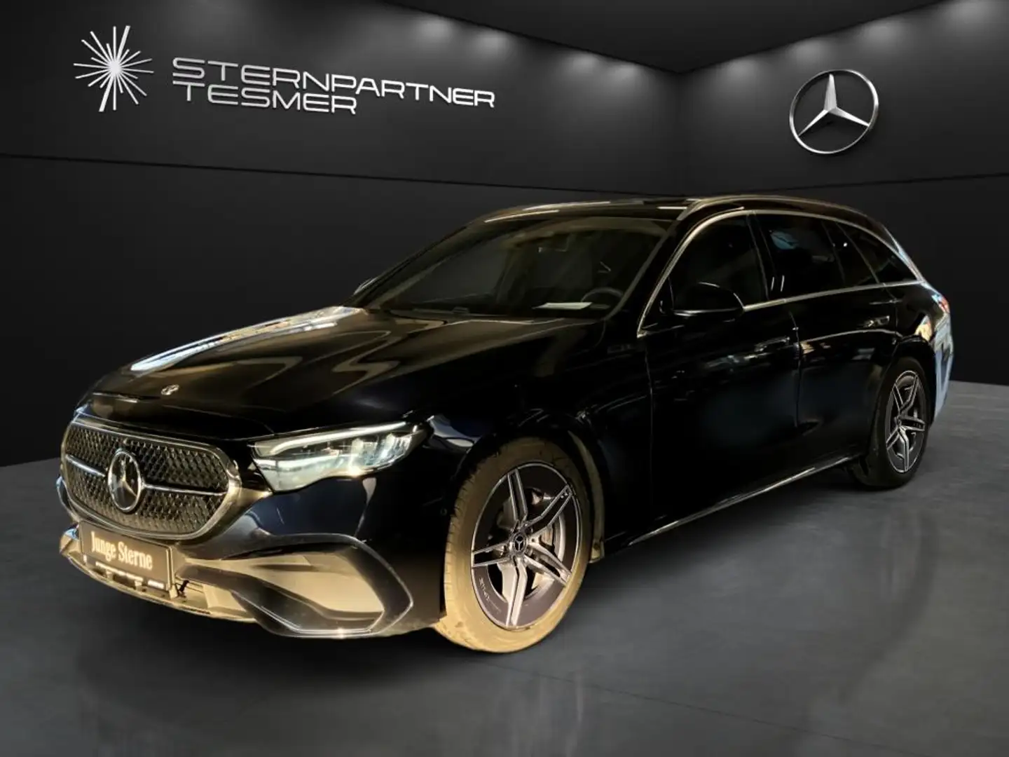 Mercedes-Benz E 220 d T AMG+MBUX+LED+DISTR+AMBIENTE+360°+AHK Blau - 2