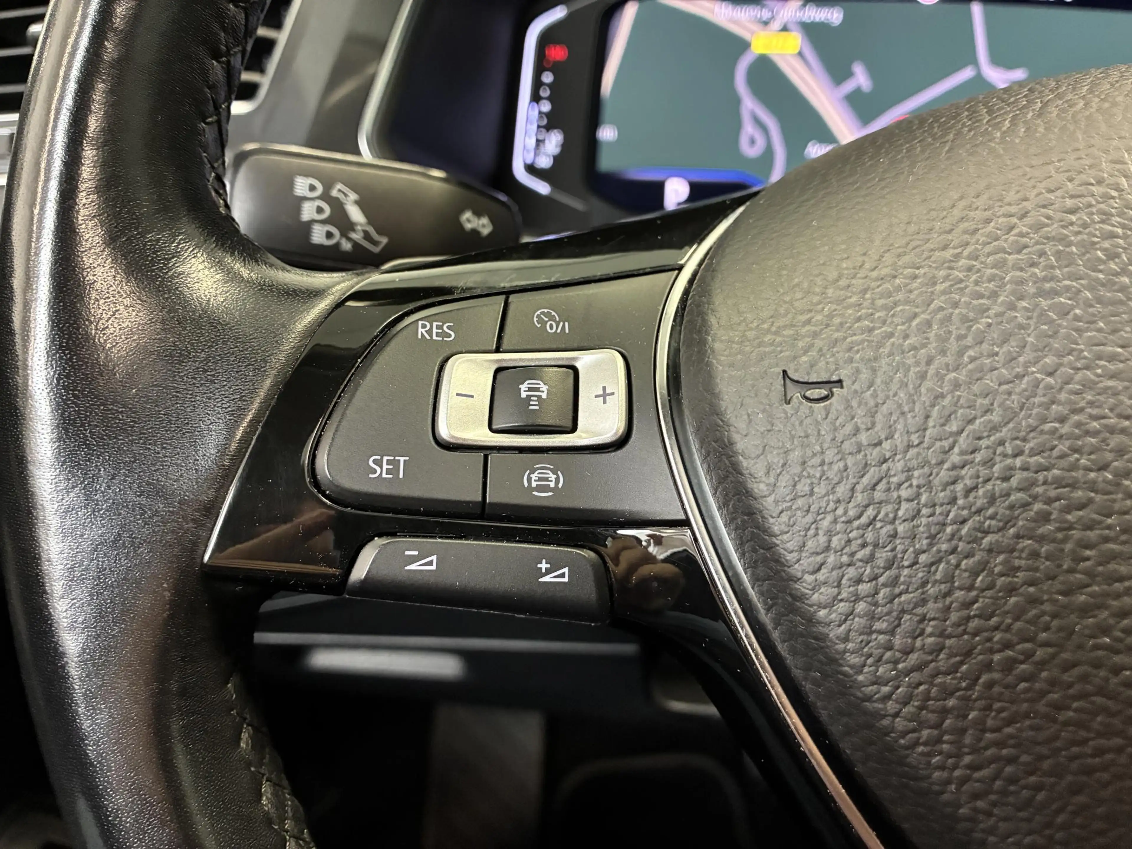 Volkswagen Tiguan Allspace 1.5 TSI Highline | PANO | TREKHAAK | LEDER | 360º — photo 33