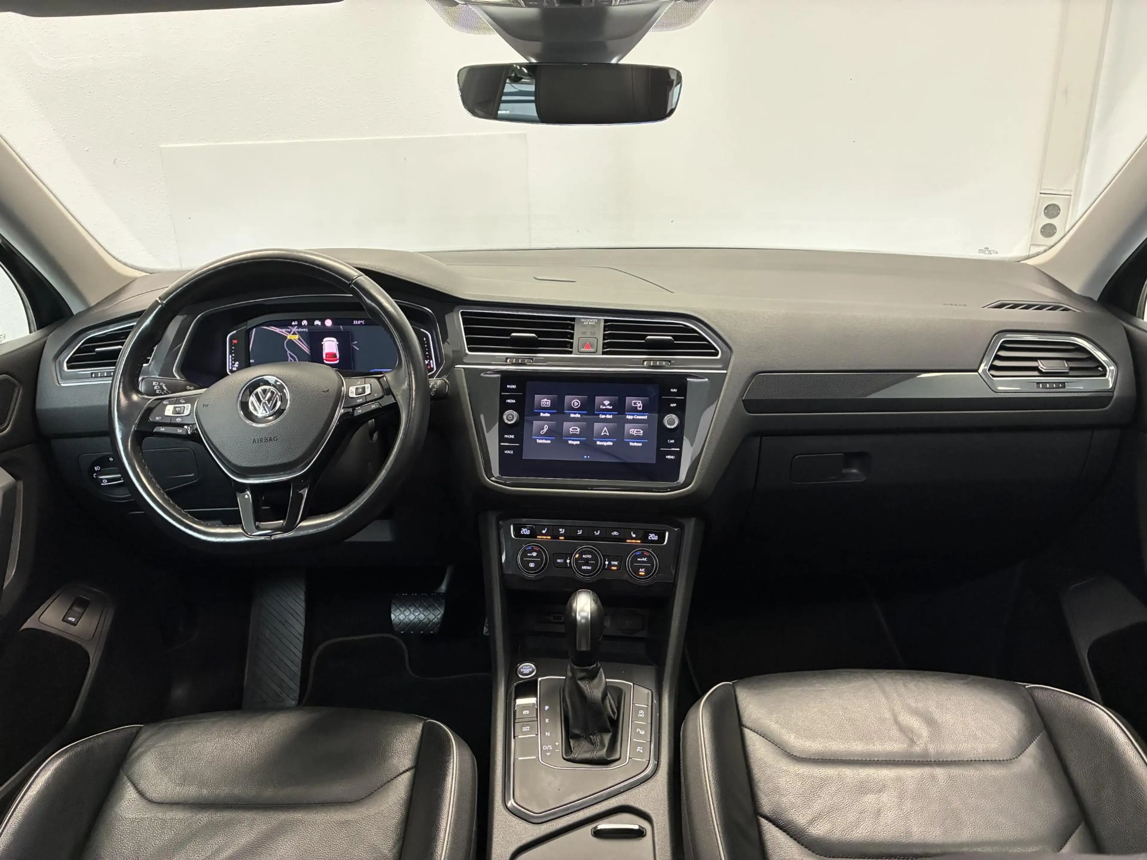 Volkswagen Tiguan Allspace 1.5 TSI Highline | PANO | TREKHAAK | LEDER | 360º — photo 3