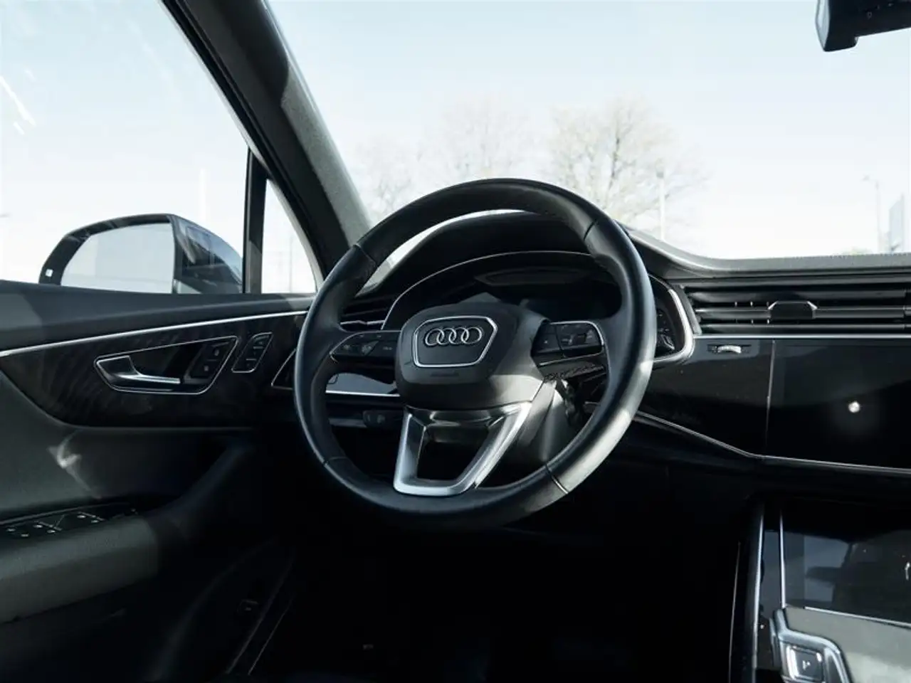Audi Q7 снимка Audi Q7