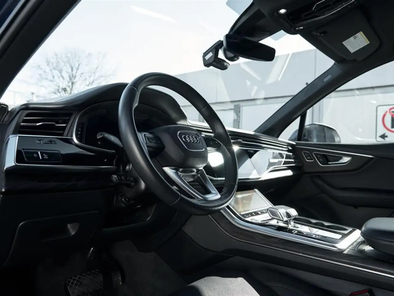 Audi Q7 снимка Audi Q7