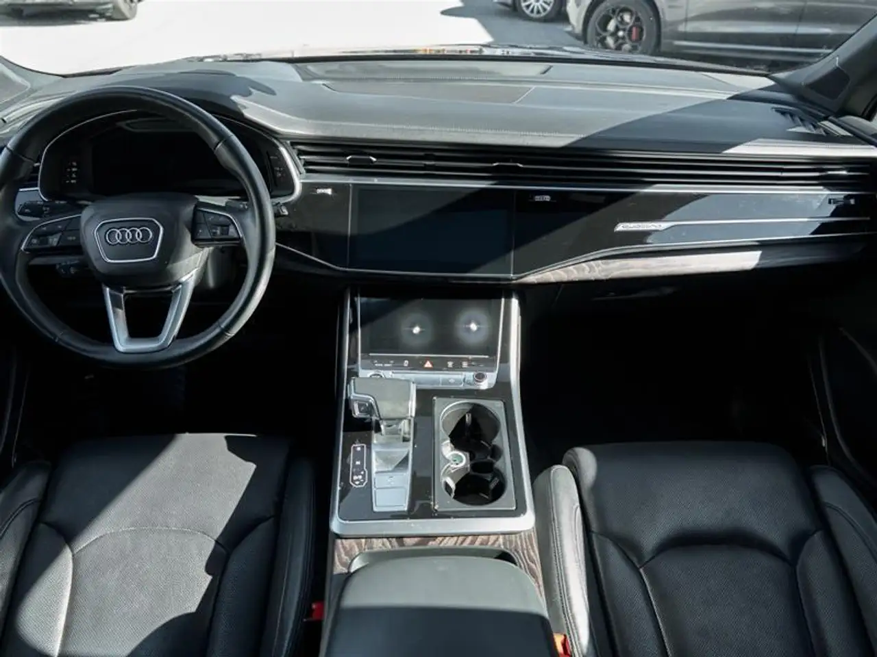 Audi Q7 снимка Audi Q7