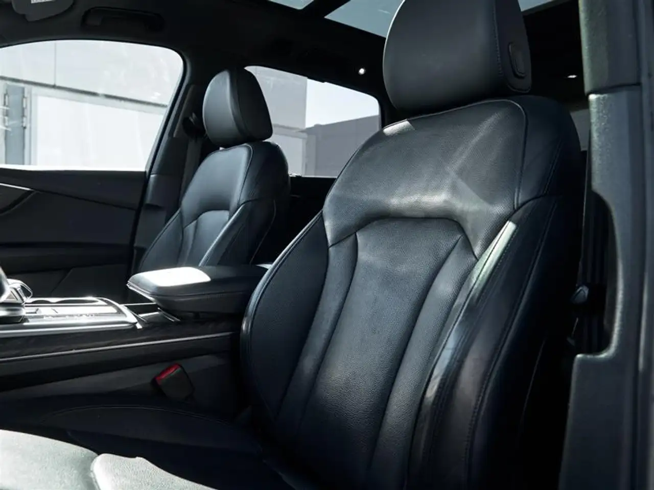 Audi Q7 снимка Audi Q7