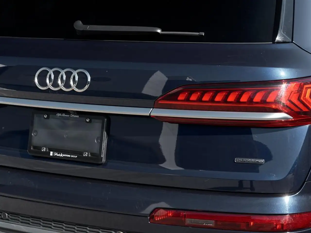 Audi Q7 снимка Audi Q7