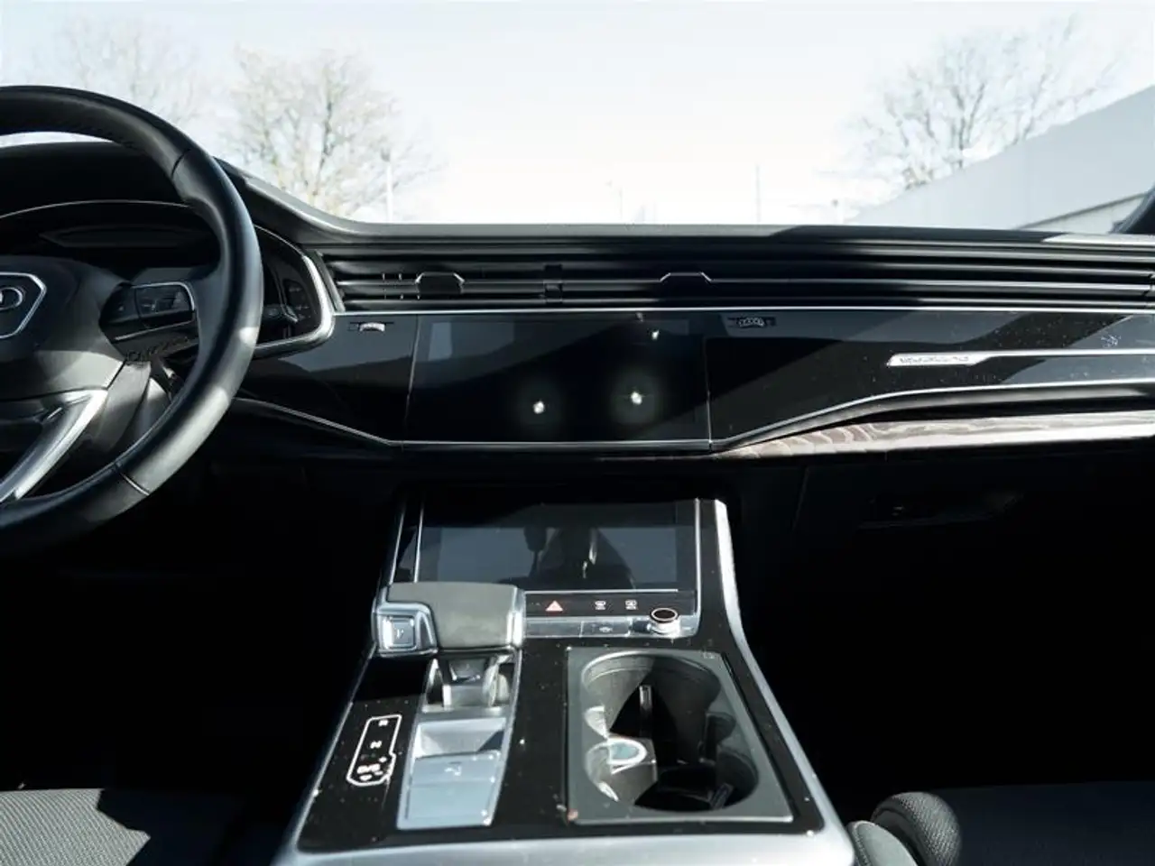 Audi Q7 снимка Audi Q7