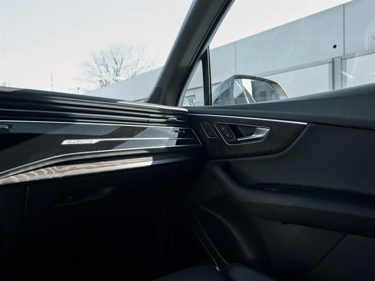 Audi Q7 снимка Audi Q7