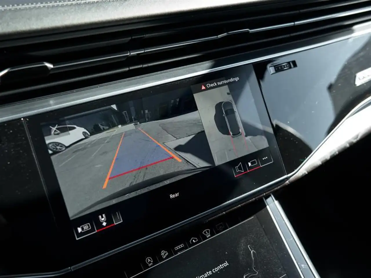 Audi Q7 снимка Audi Q7