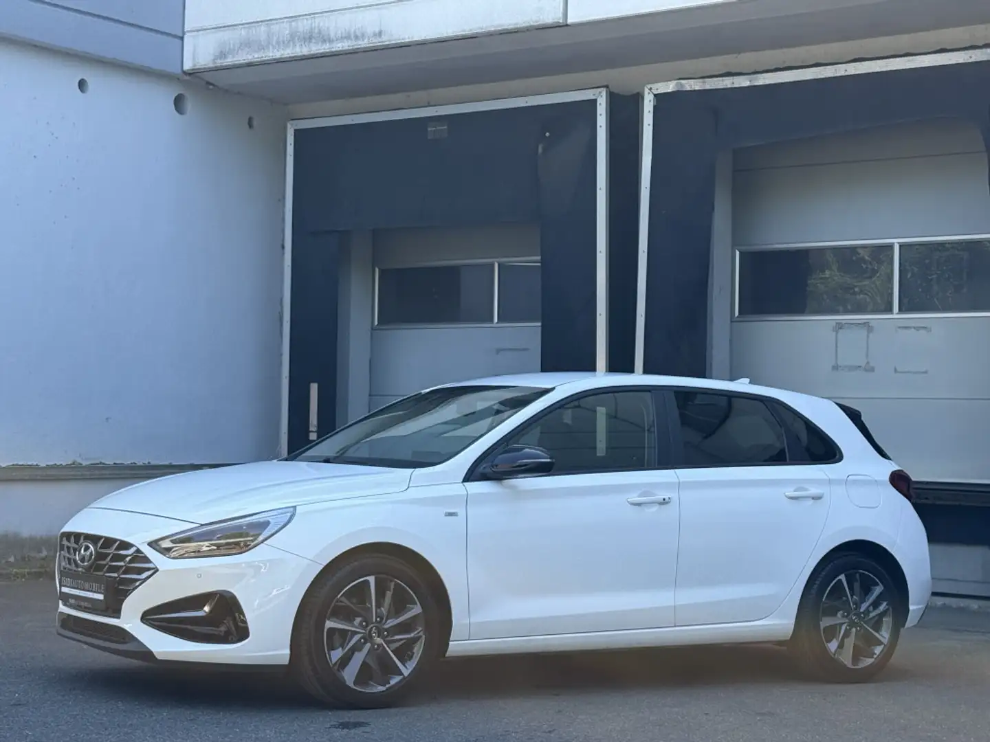 Hyundai i30 Edition 30+ Mild-Hybrid LED Navi Rü-Kamera Wit - 2
