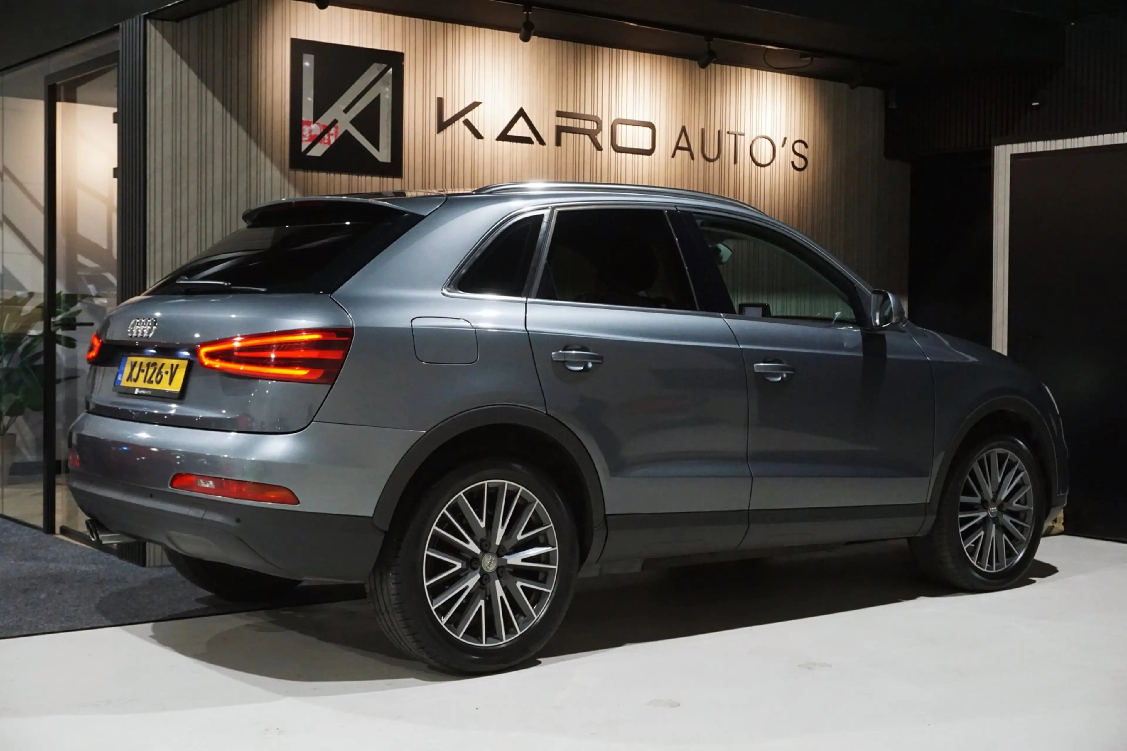 Audi Q3 2.0 TDI AUT Quattro Xenon Carplay Leer Clima Cruis — photo 6