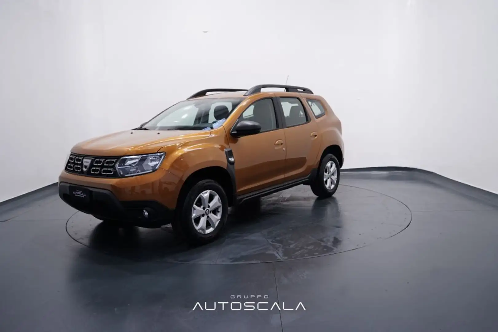 Dacia Duster 1.6 SCe GPL 4x2 Comfort Arancione - 1