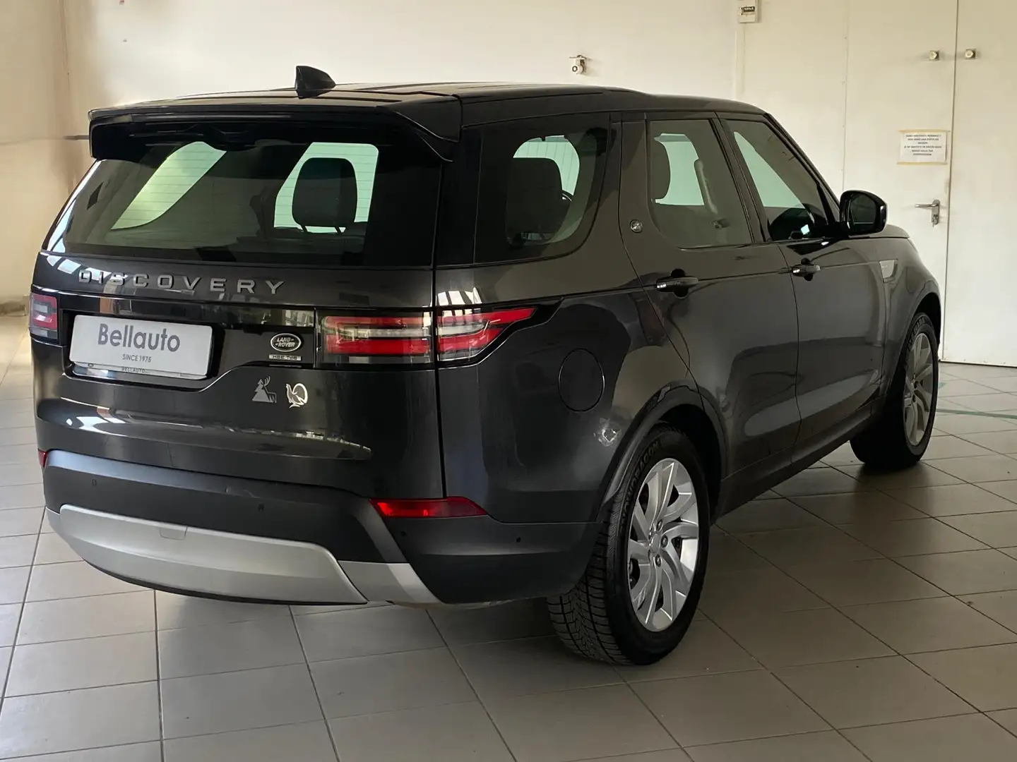 Land Rover Discovery 5 3.0TD6 HSE 249cv Auto Grau - 2