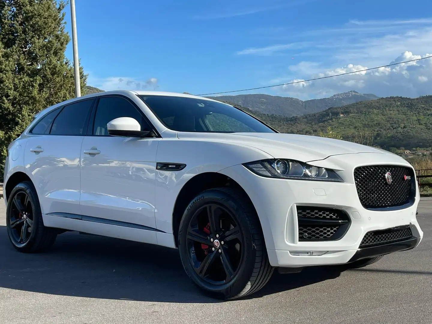 Jaguar F-Pace F-Pace+2015+2.0d+R-Sport+awd+180cv+auto Bianco - 1