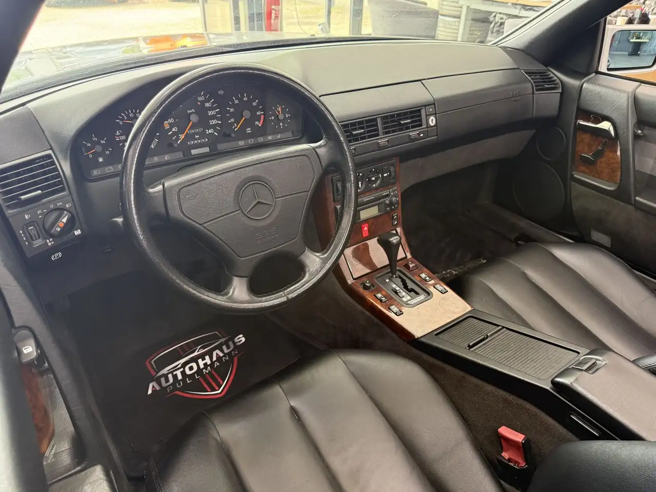 Mercedes-Benz SL 300, foto 11