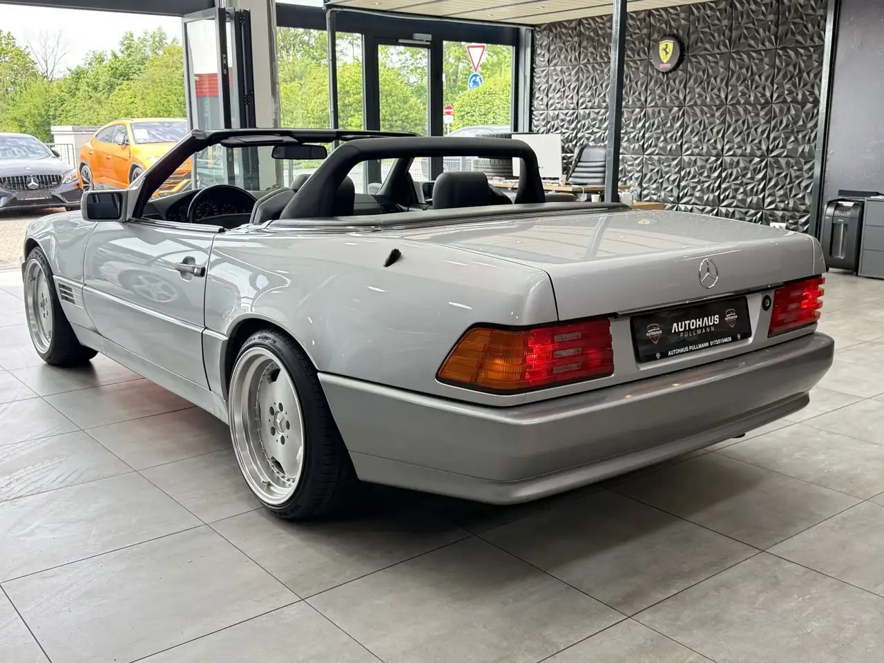 Mercedes-Benz SL 300, foto 2