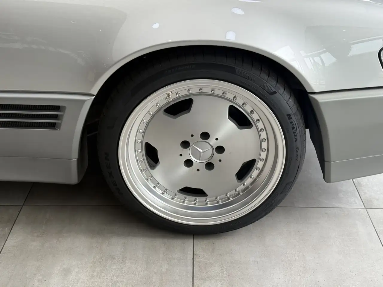 Mercedes-Benz SL 300, foto 10