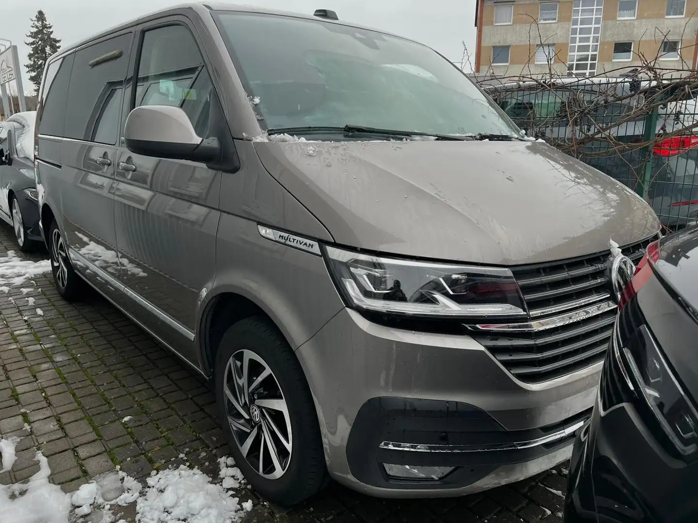 Volkswagen T6 Multivan 2.0 TDI "LED/Standhzg./R-Kamera/ACC" - 2