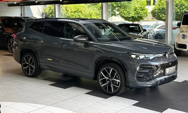 Volkswagen Tayron view 4