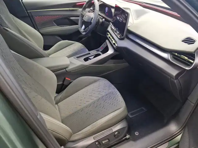 CUPRA Terramar TRIBE e-HYBRID 204 PS DSG Ansicht 3