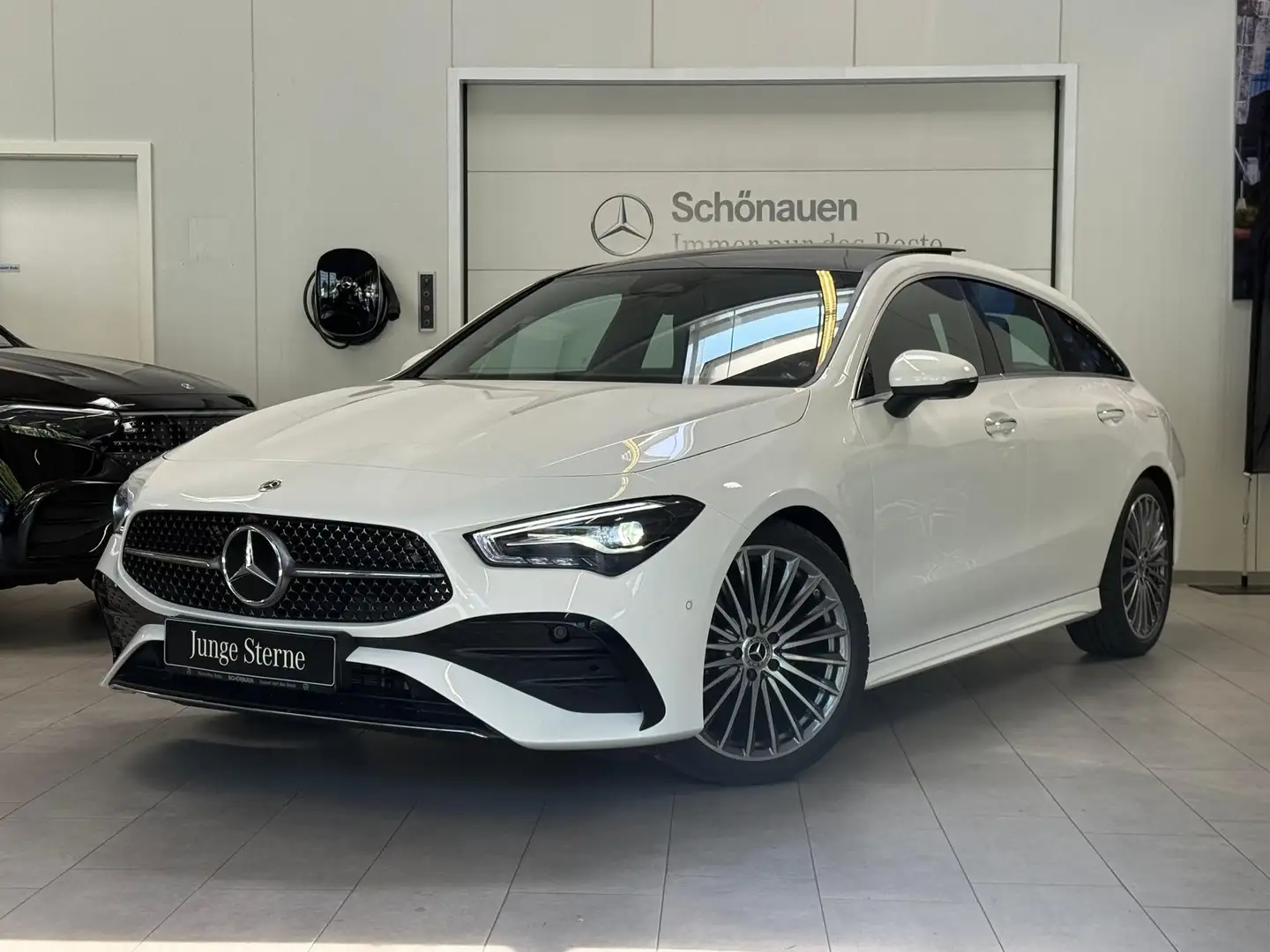 Mercedes-Benz CLA 180 SB AMG PANO+19"+360+TOTW.+DISTR+CARPLAY Weiß - 1