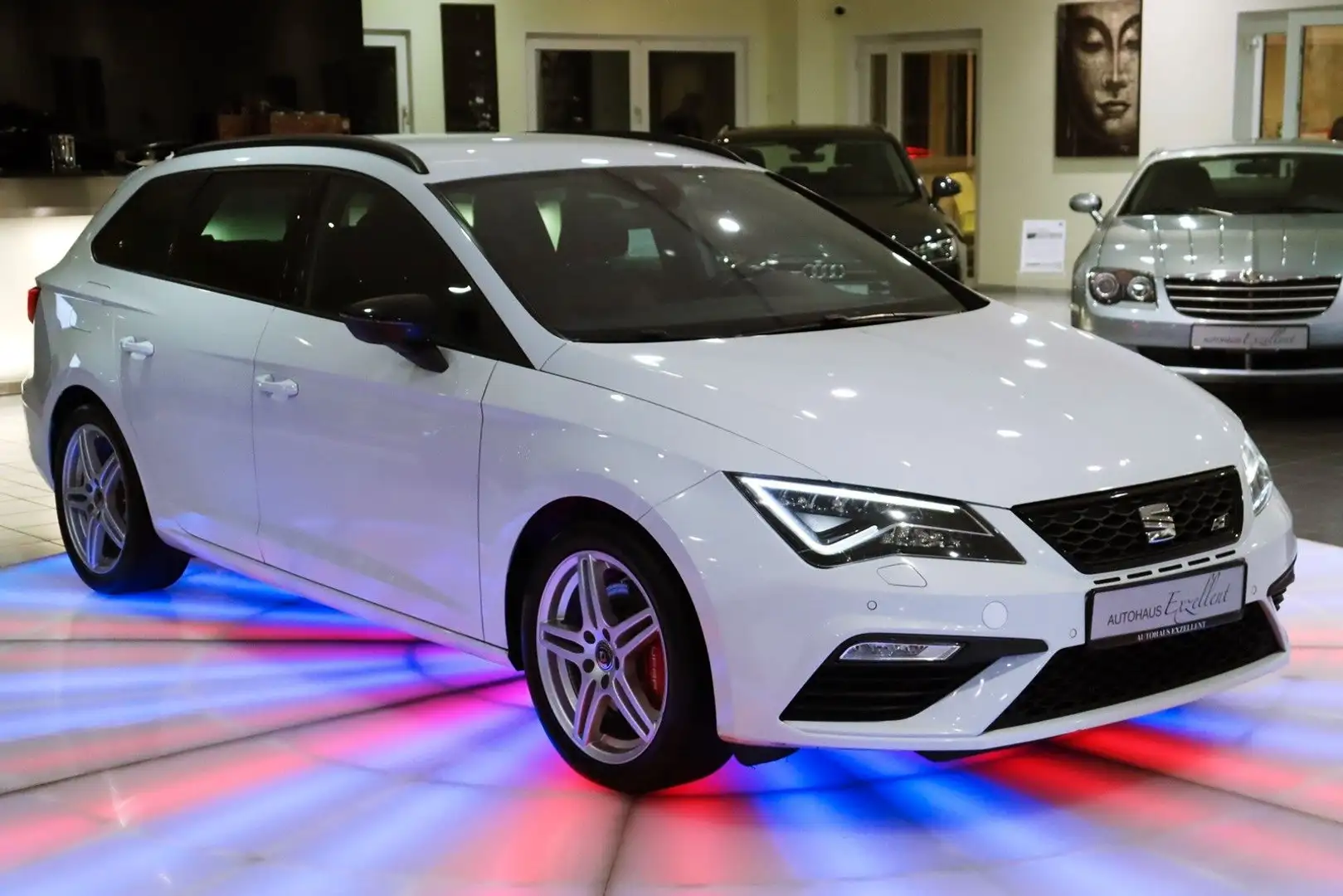 SEAT Leon ST Cupra 300 4Drive*LEDER*NAVI*LED*KAMERA* bijela - 2