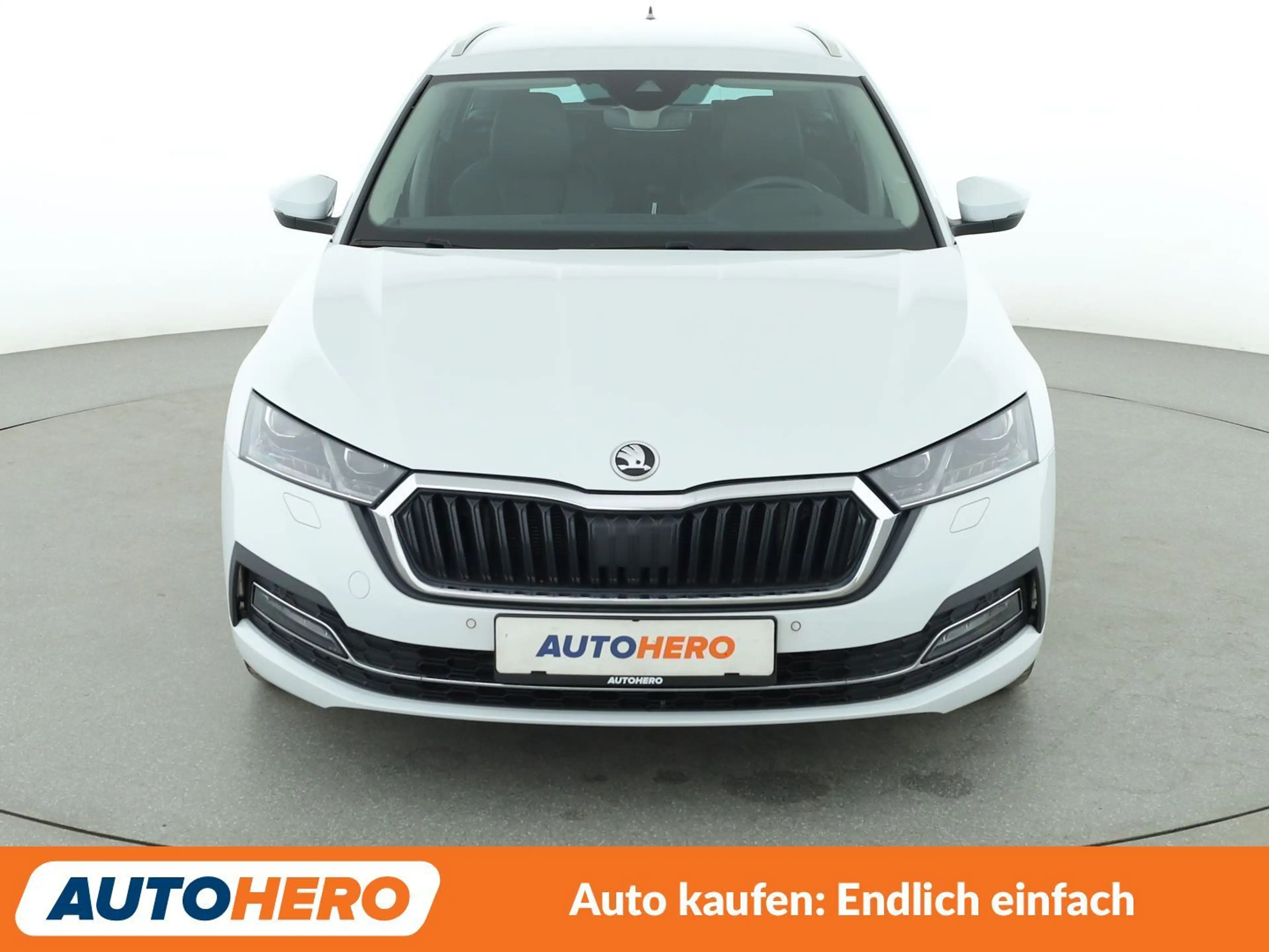 Skoda Octavia 2.0 TDI First Edition Aut.*NAVI*LED*CAM*ACC*SHZ* — photo 9