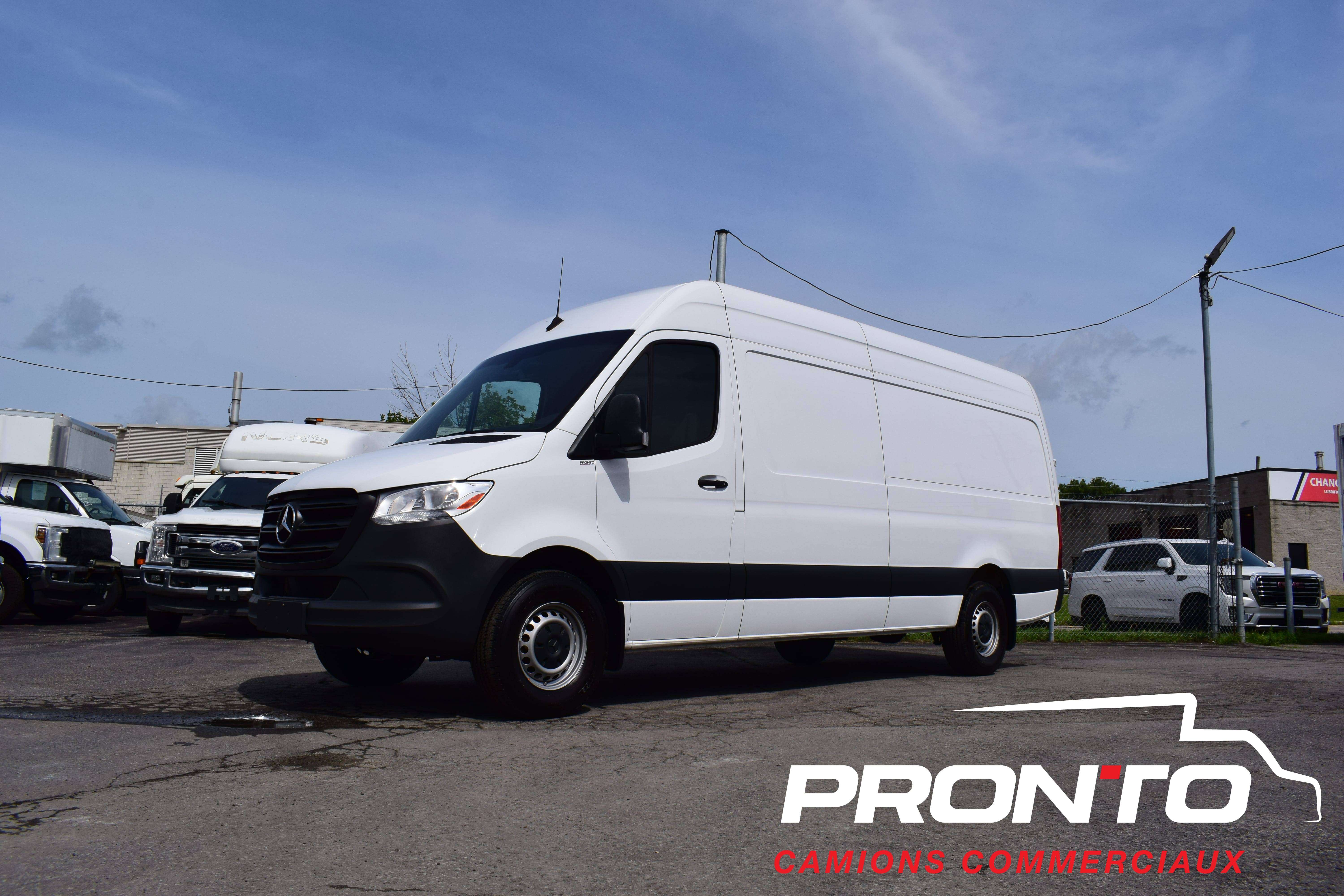 2024 Mercedes-Benz Sprinter Cargo Van