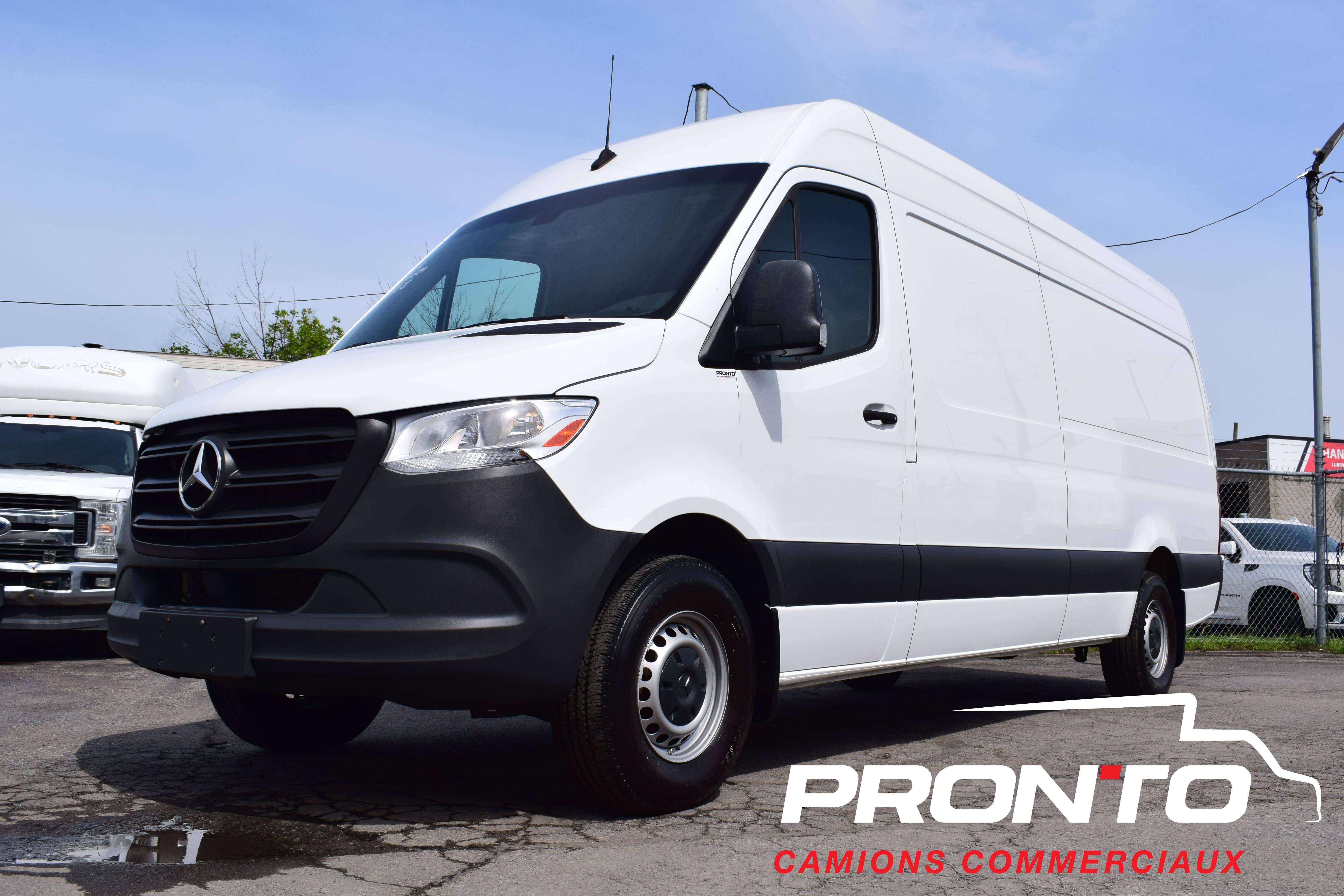 2024 Mercedes-Benz Sprinter Cargo Van