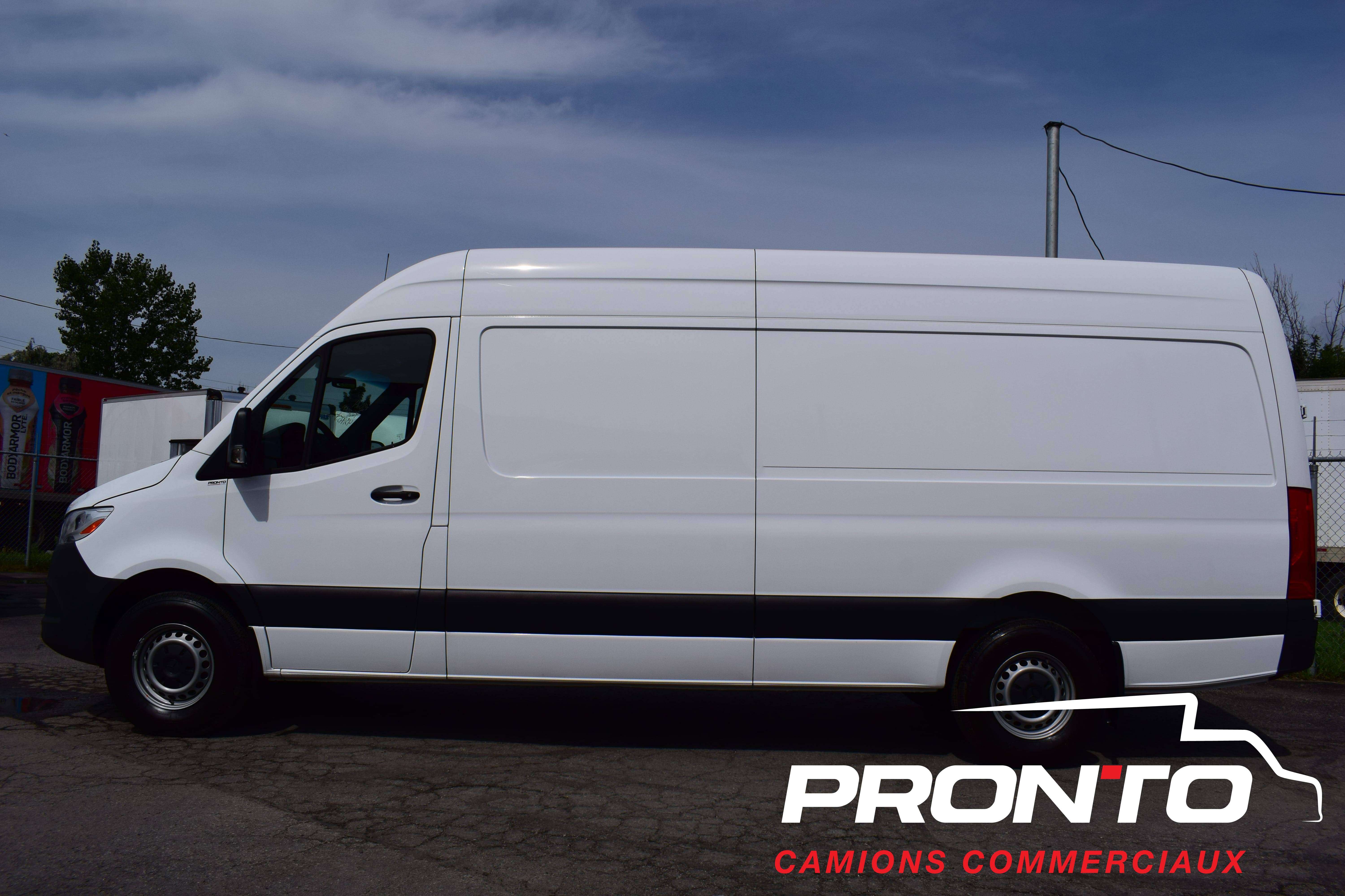 2024 Mercedes-Benz Sprinter Cargo Van