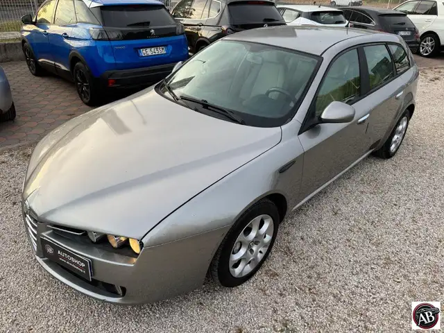 Alfa Romeo Autres 1.9 JTS 16V Distinctive