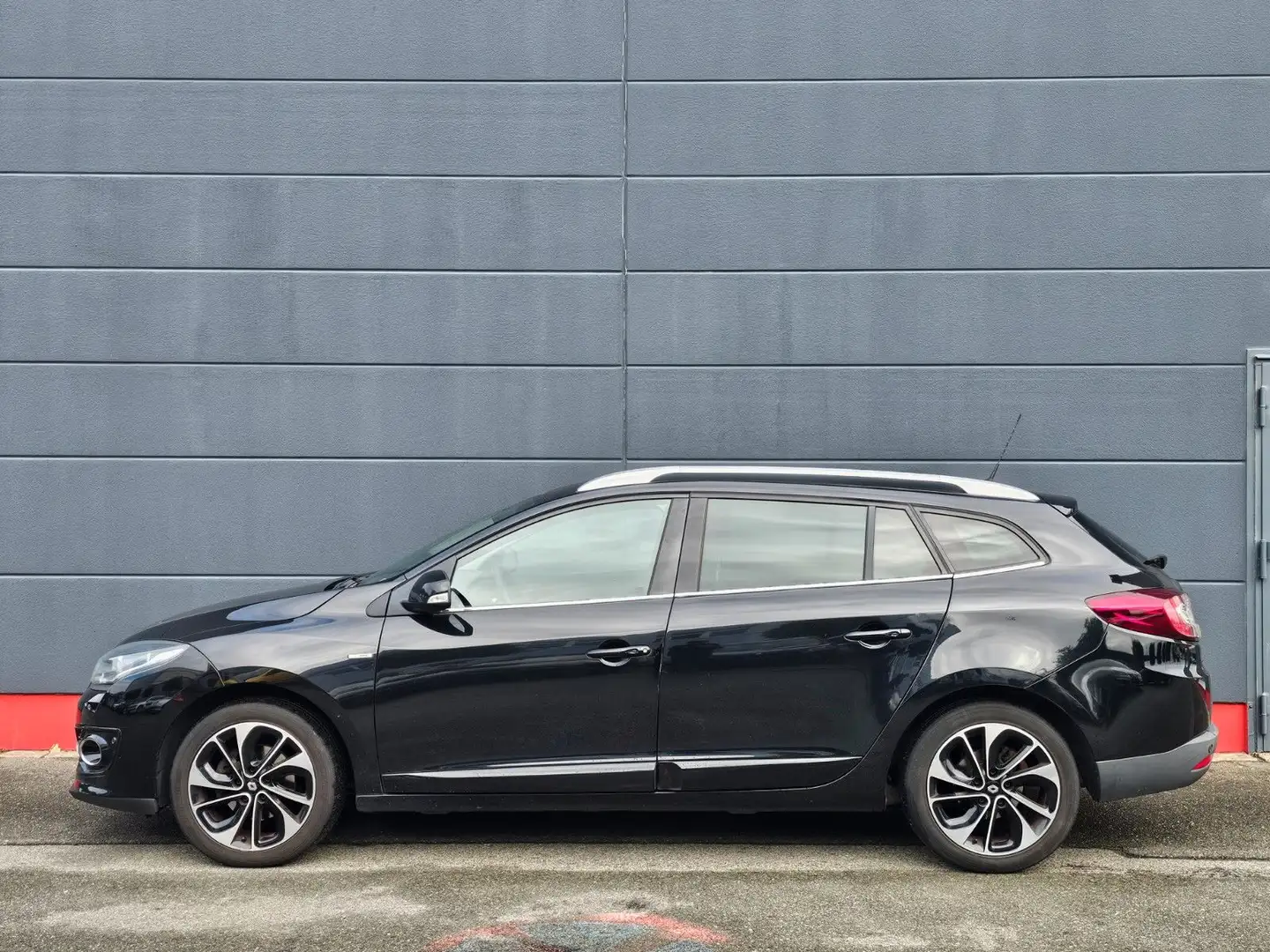 Renault Megane III Grandtour BOSE Edition *TÜV2027 Schwarz - 2