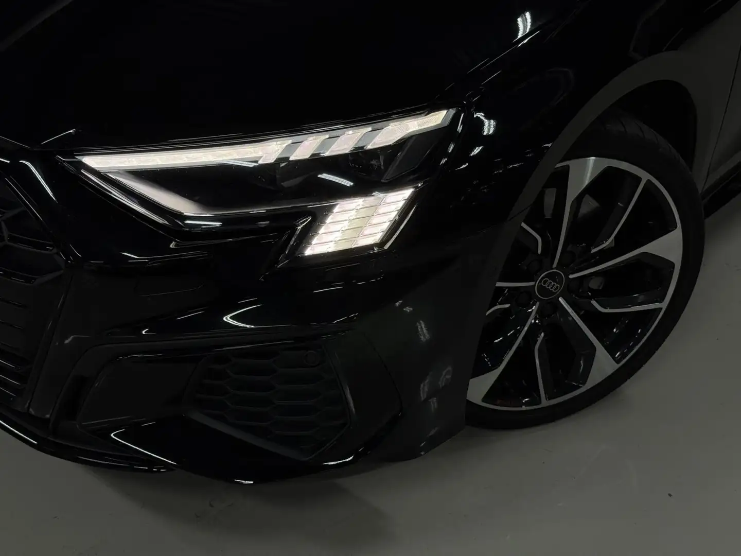 Audi S3 2.0 TFSI S3 Quattro | Carbon | Pano | Sfeer | Memo Noir - 2