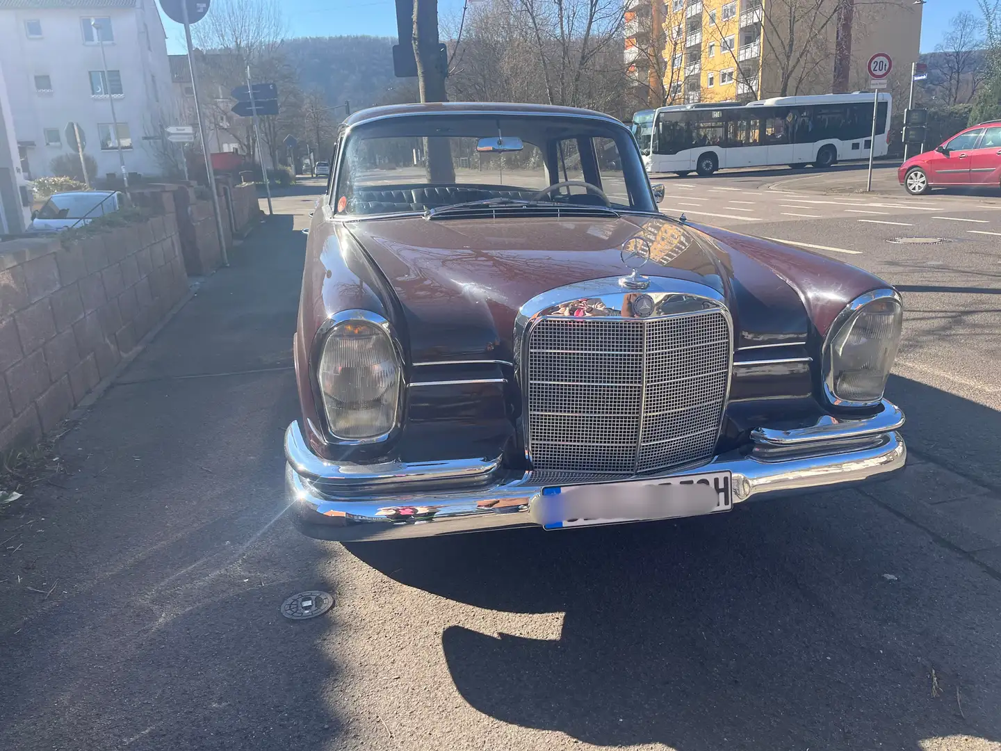 Mercedes-Benz 220 Violett - 1