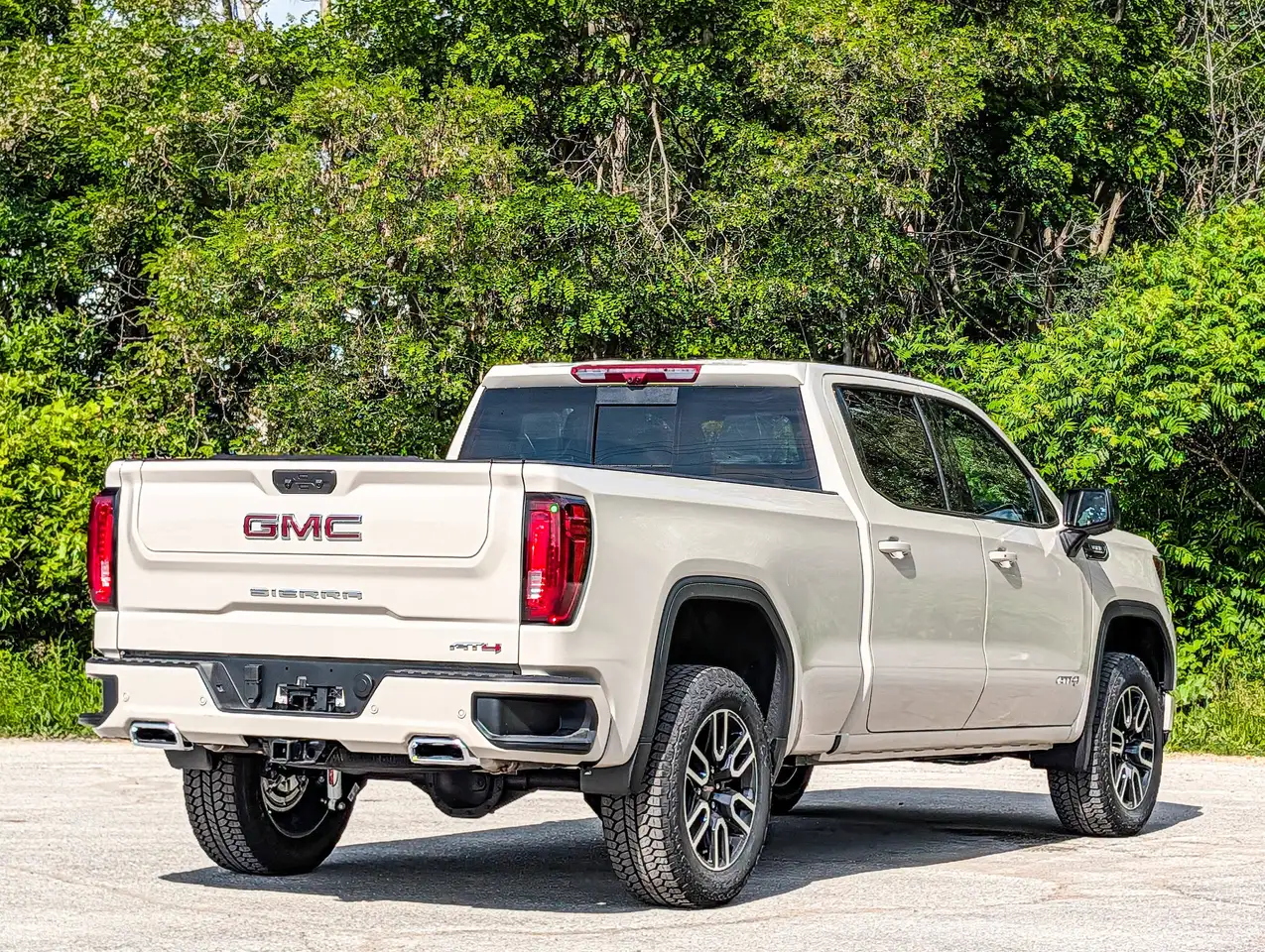 GMC Sierra 1500 fotografie GMC Sierra 1500