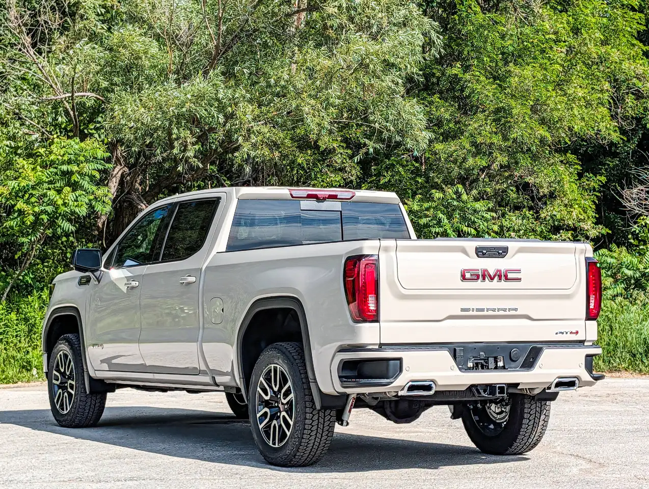 GMC Sierra 1500 fotografie GMC Sierra 1500