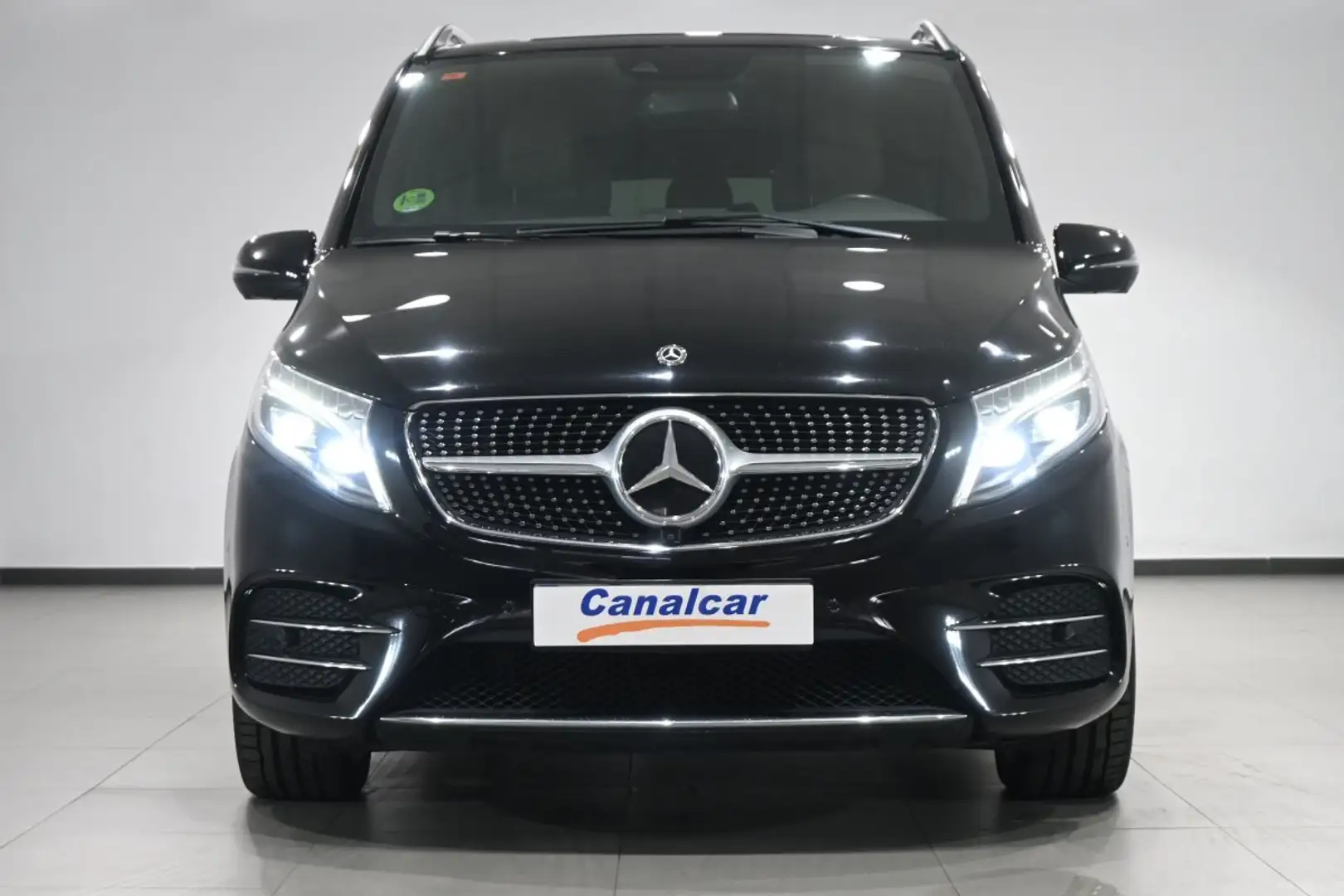 Mercedes-Benz V 300d Largo Avantgarde Negro - 2