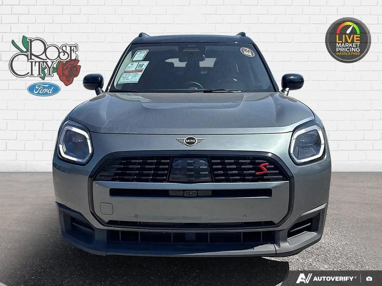 MINI Countryman снимка MINI Countryman