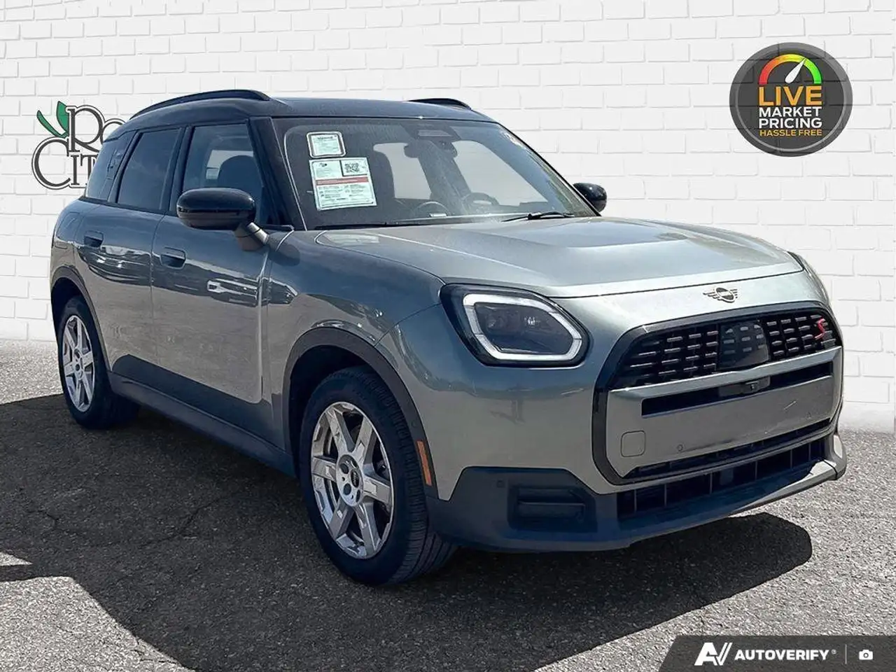 MINI Countryman снимка MINI Countryman