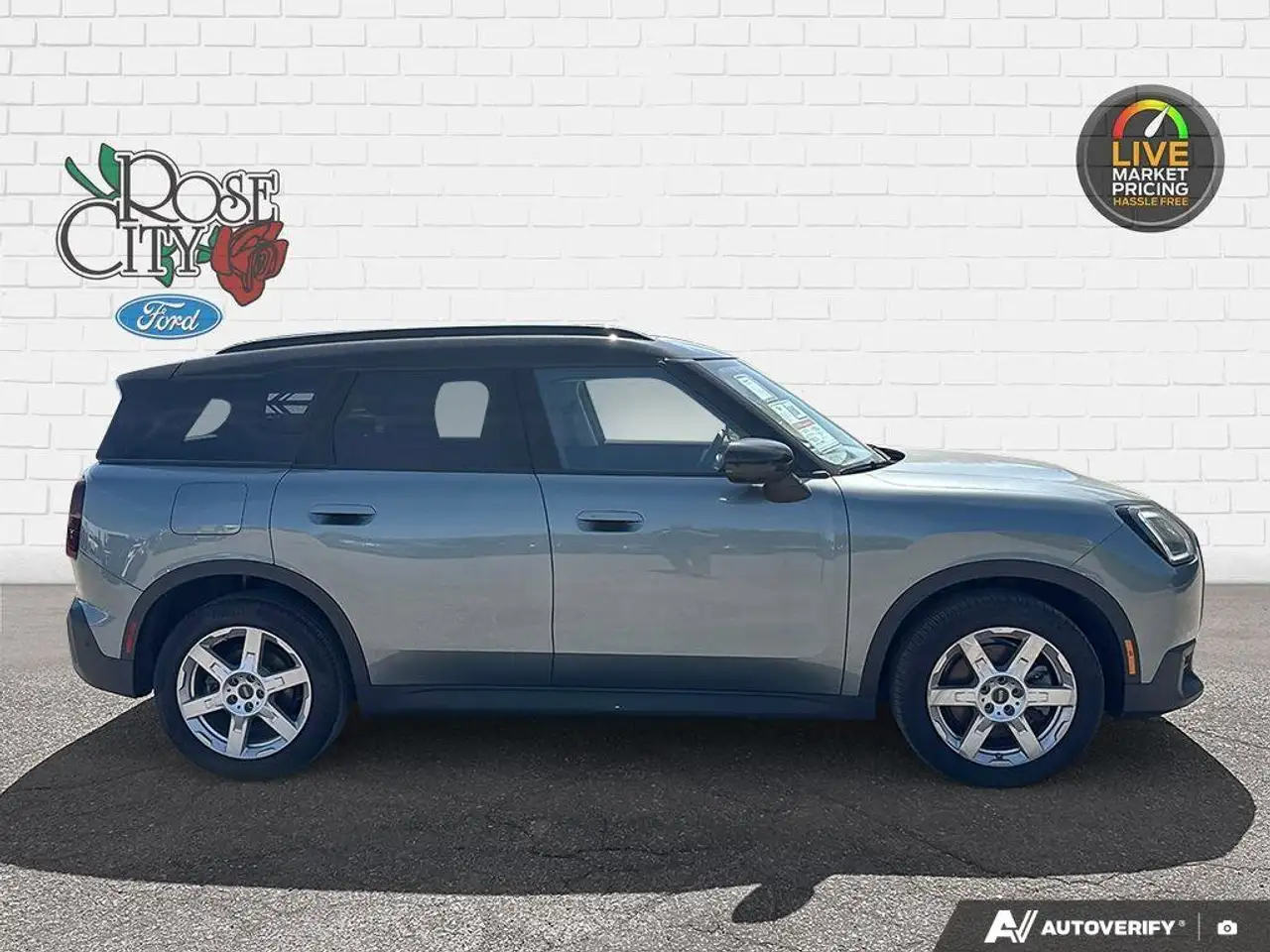 MINI Countryman снимка MINI Countryman