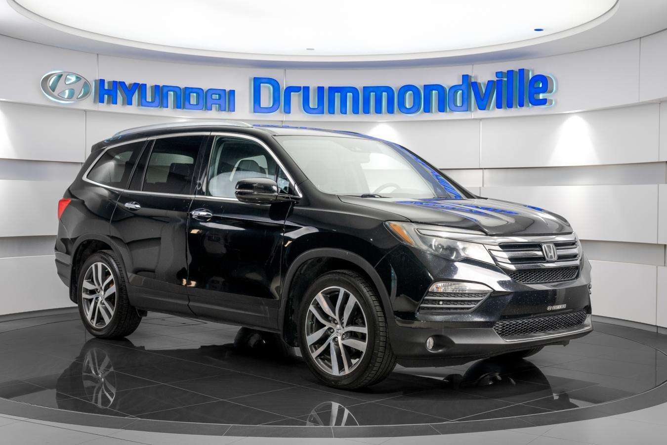 2016 Honda Pilot TOURING AWD + MEILLEUR DEAL AU QUEBEC + SUPERBE CO — снимка 1