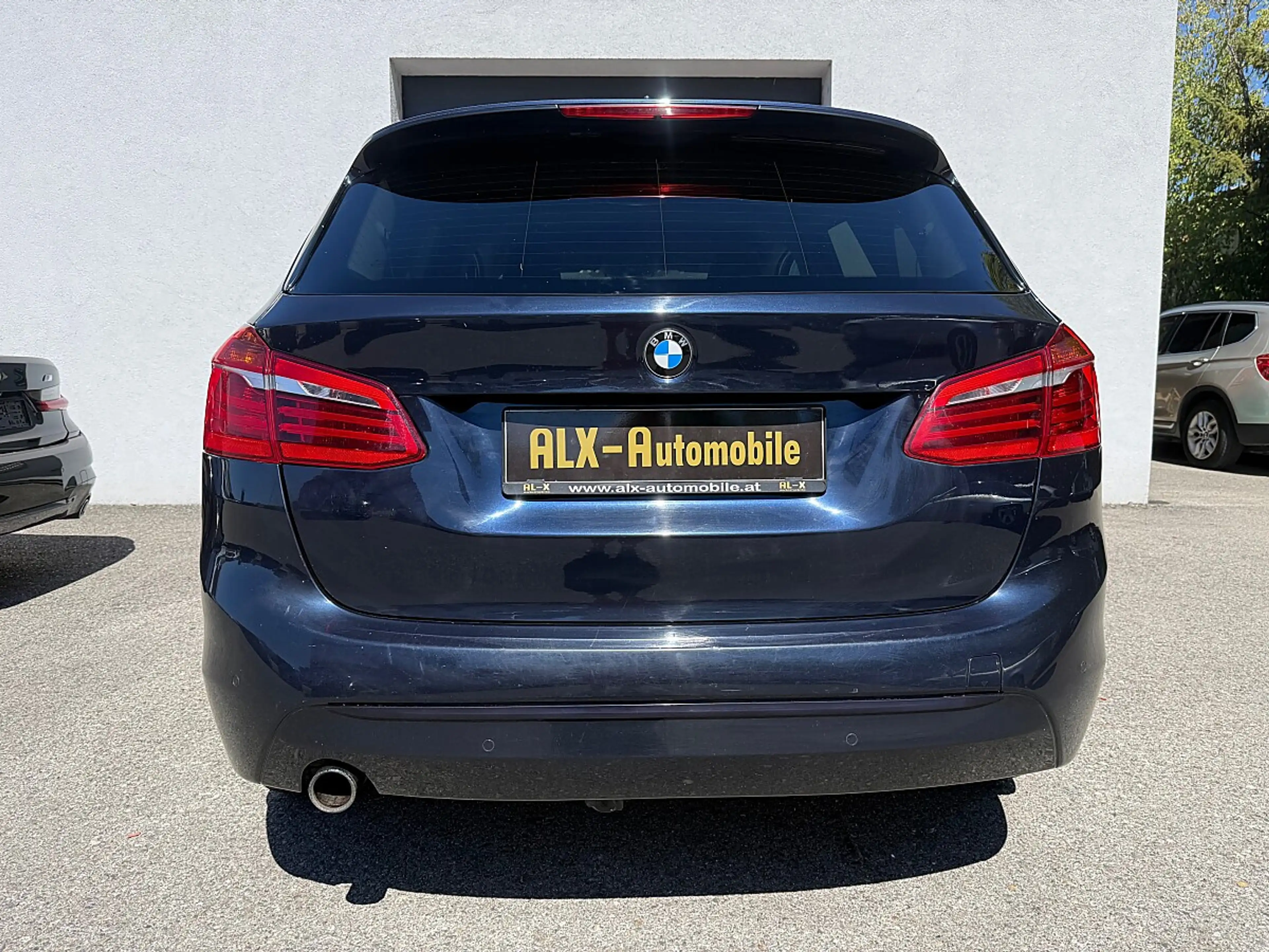 BMW 216 d — photo 13