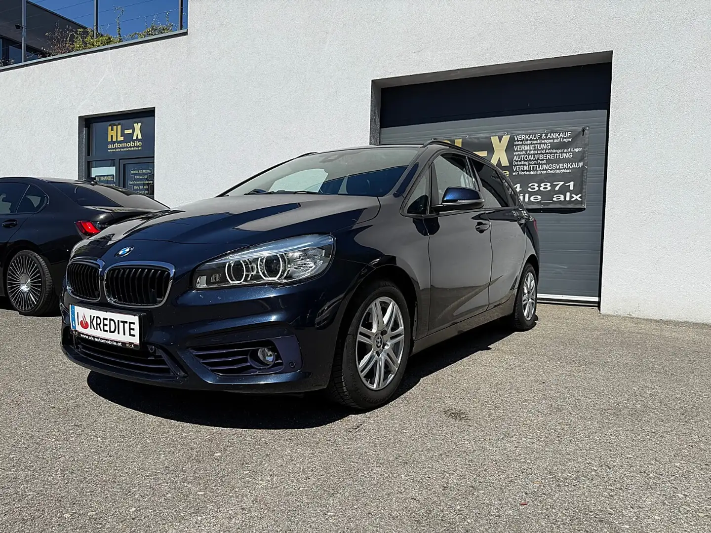 BMW 216 d Blau - 2