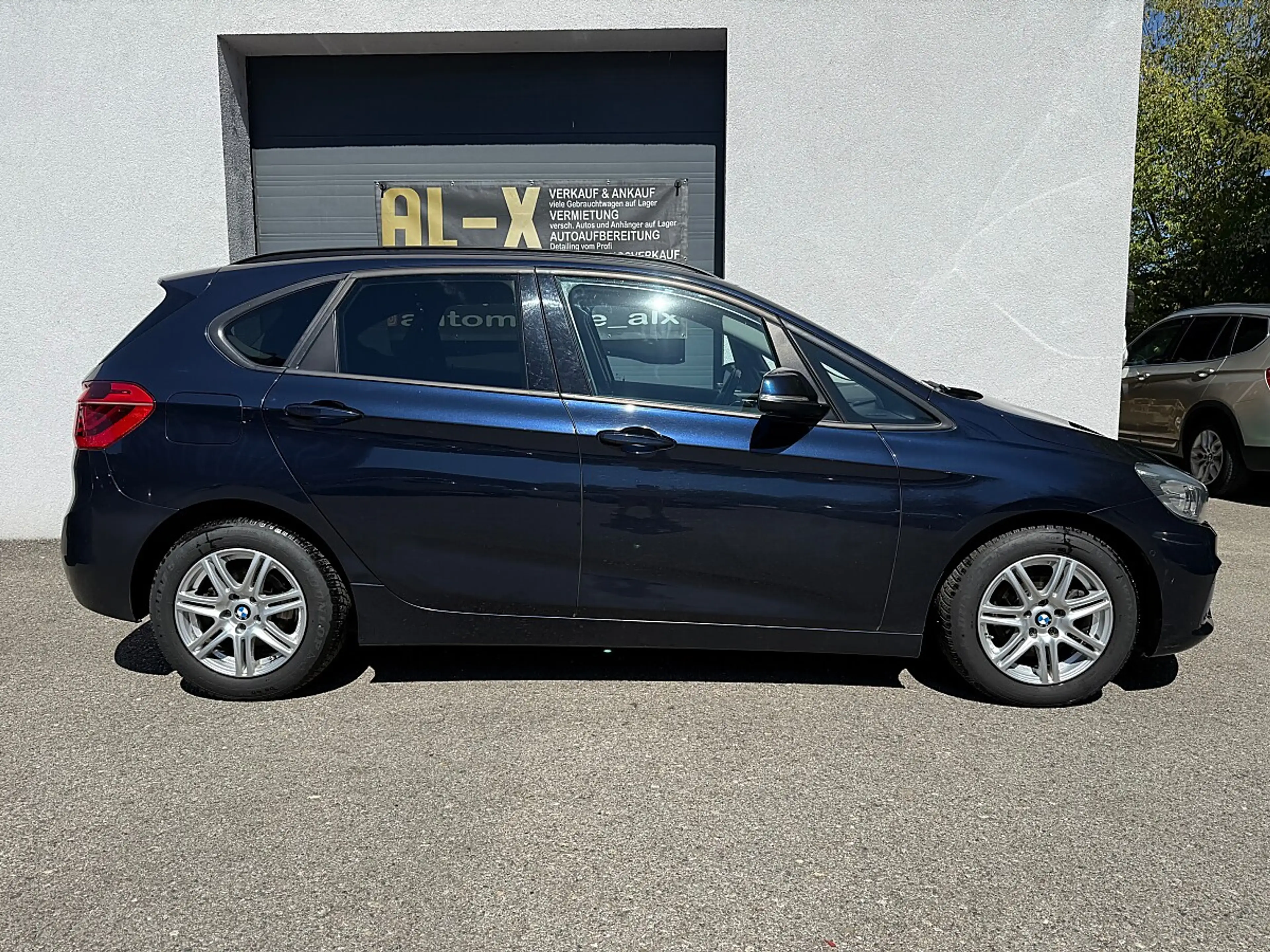 BMW 216 d — photo 6