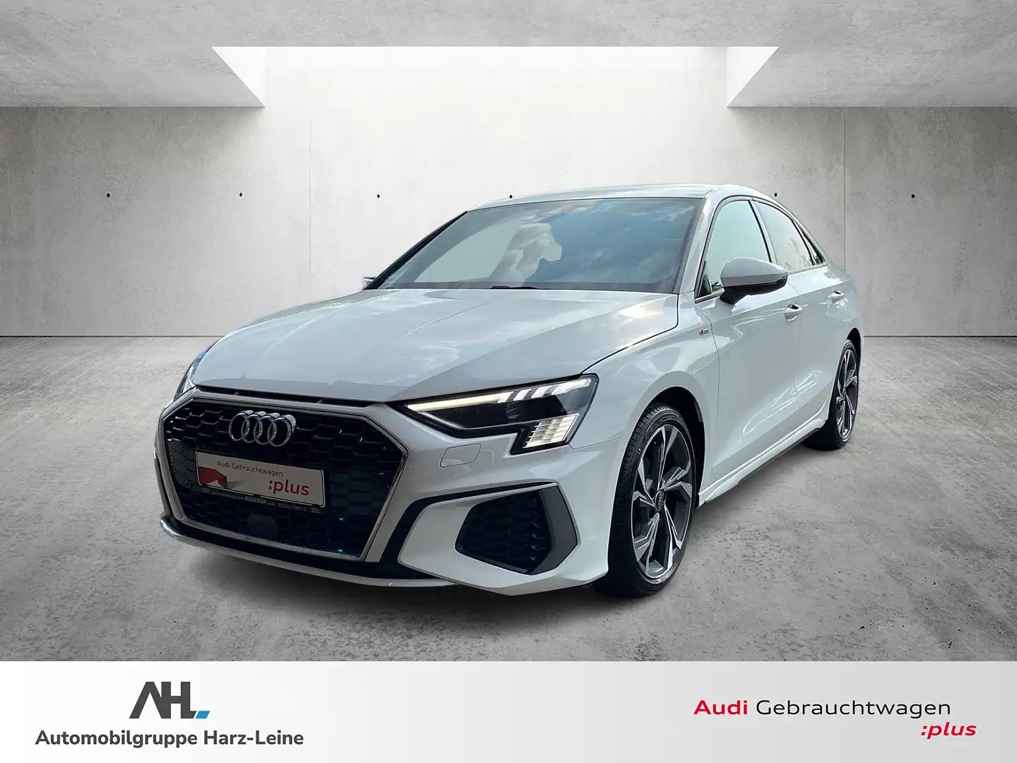 Audi A3 Limousine 35 TFSI S-line Matrix-LED Weiß - 1