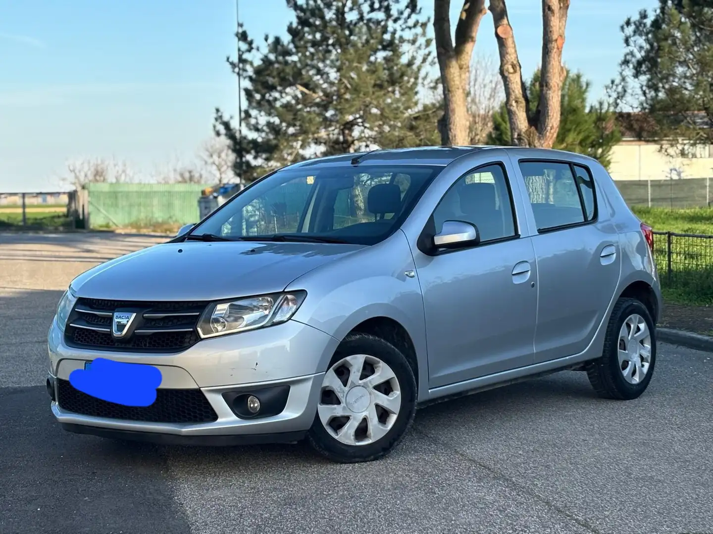 Dacia Sandero TCe 90 Laureate - 1