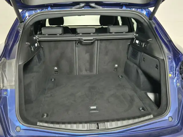 Alfa Romeo Stelvio view 13
