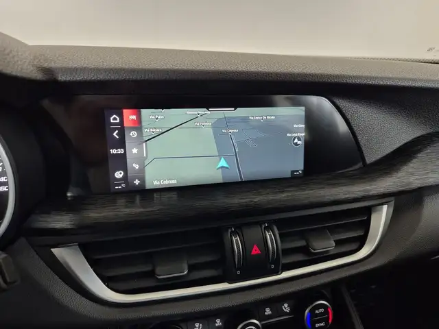 Alfa Romeo Stelvio view 12