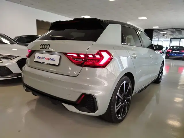 Audi A1 view 9