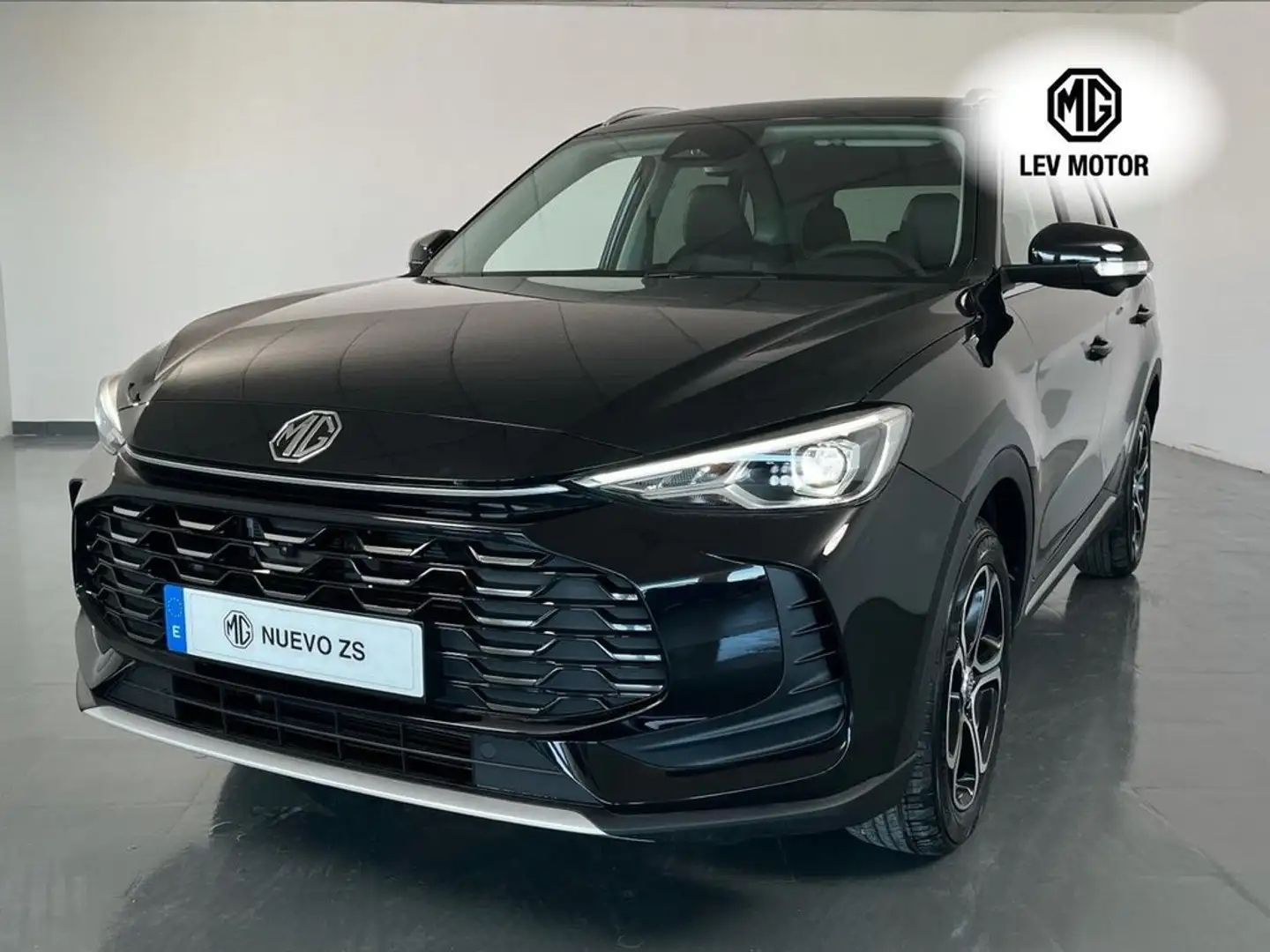MG ZS 1.5 Comfort Negro - 2